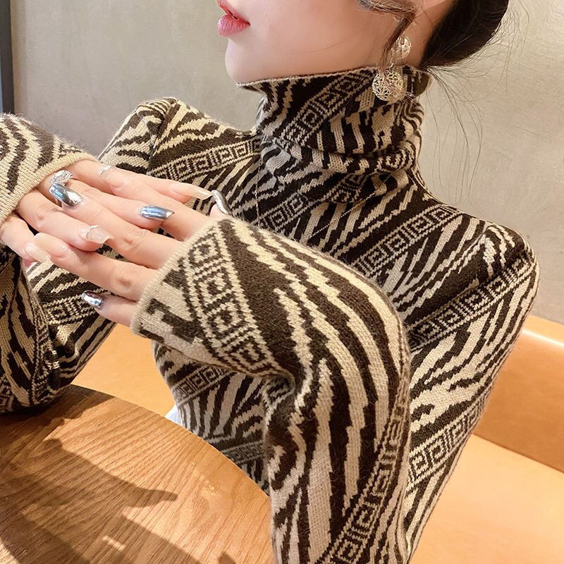 Winter Women's High Neck Sweat - Zebra Tablet Accessories のレビューと価格