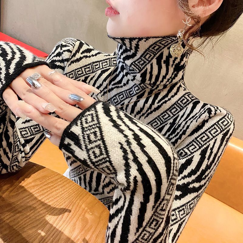 Winter Women's High Neck Sweat - Zebra Tablet Accessories のレビューと価格